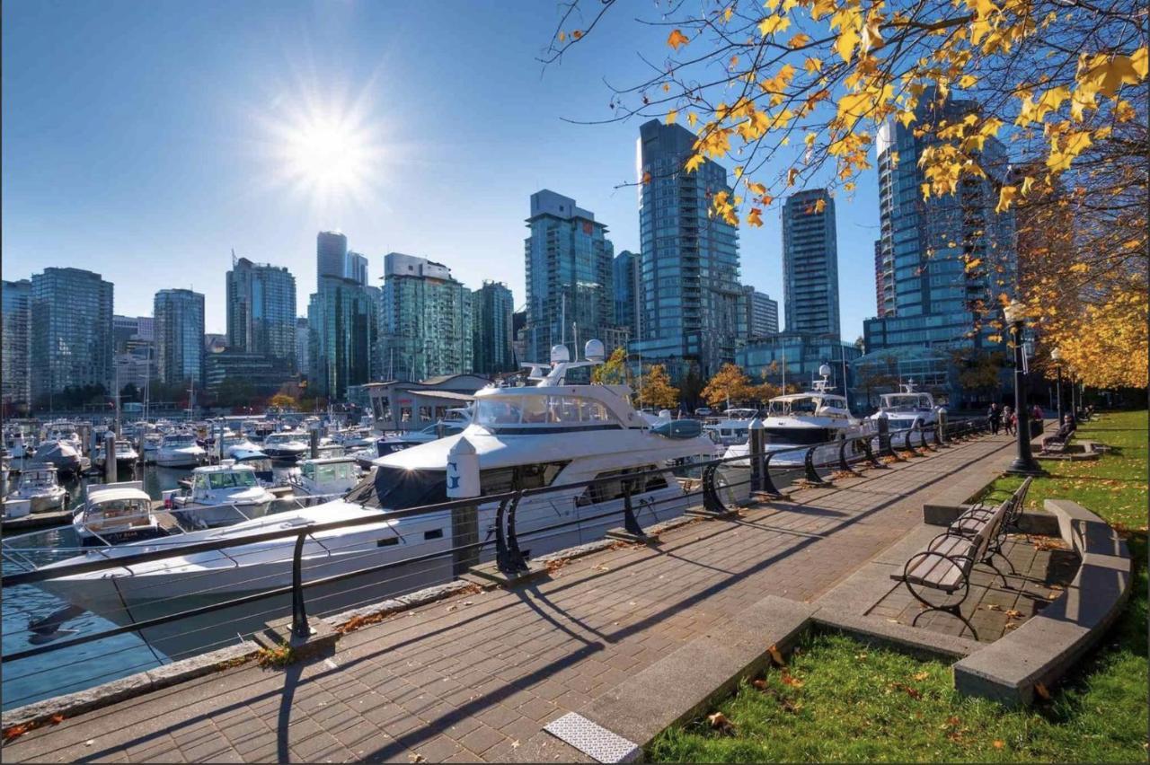 Best Location Downtown Chic Suites Vancouver Exterior foto